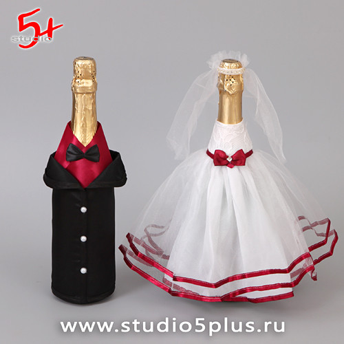 Одежда для бутылок шампанского на свадьбу в цвете Марсала