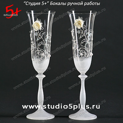 Свадебные бокалы с розами из фоамирана