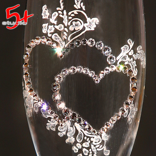 Идеи на тему «Свадебные бокалы» (+) | бокалы, украшенные винные бокалы, свадебные аксессуары